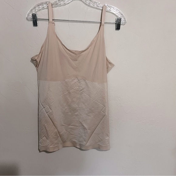SPANX Thinstincts 2.0 Champagne Beige Shapewear Camo Tank Top - Picture 4 of 12